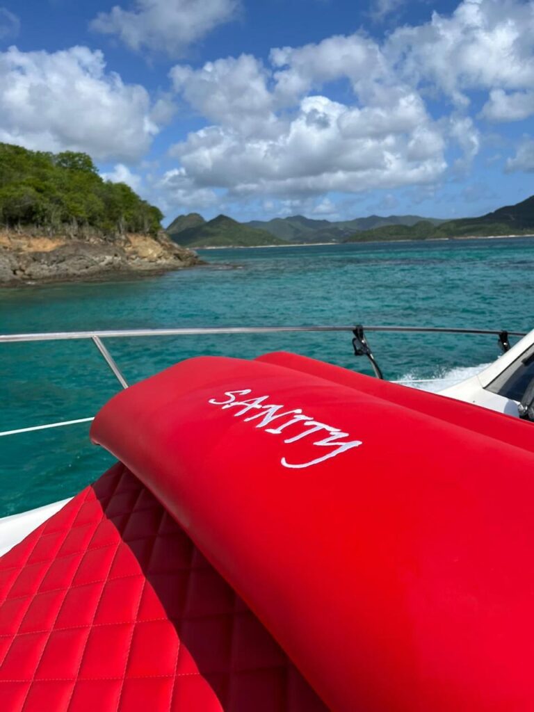 Circumnavigate Antigua